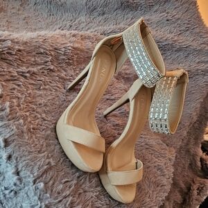 Venus 4 1/2" High Heel